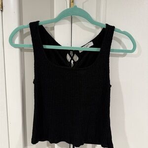 Project Social T Black Ribbed Crop Top